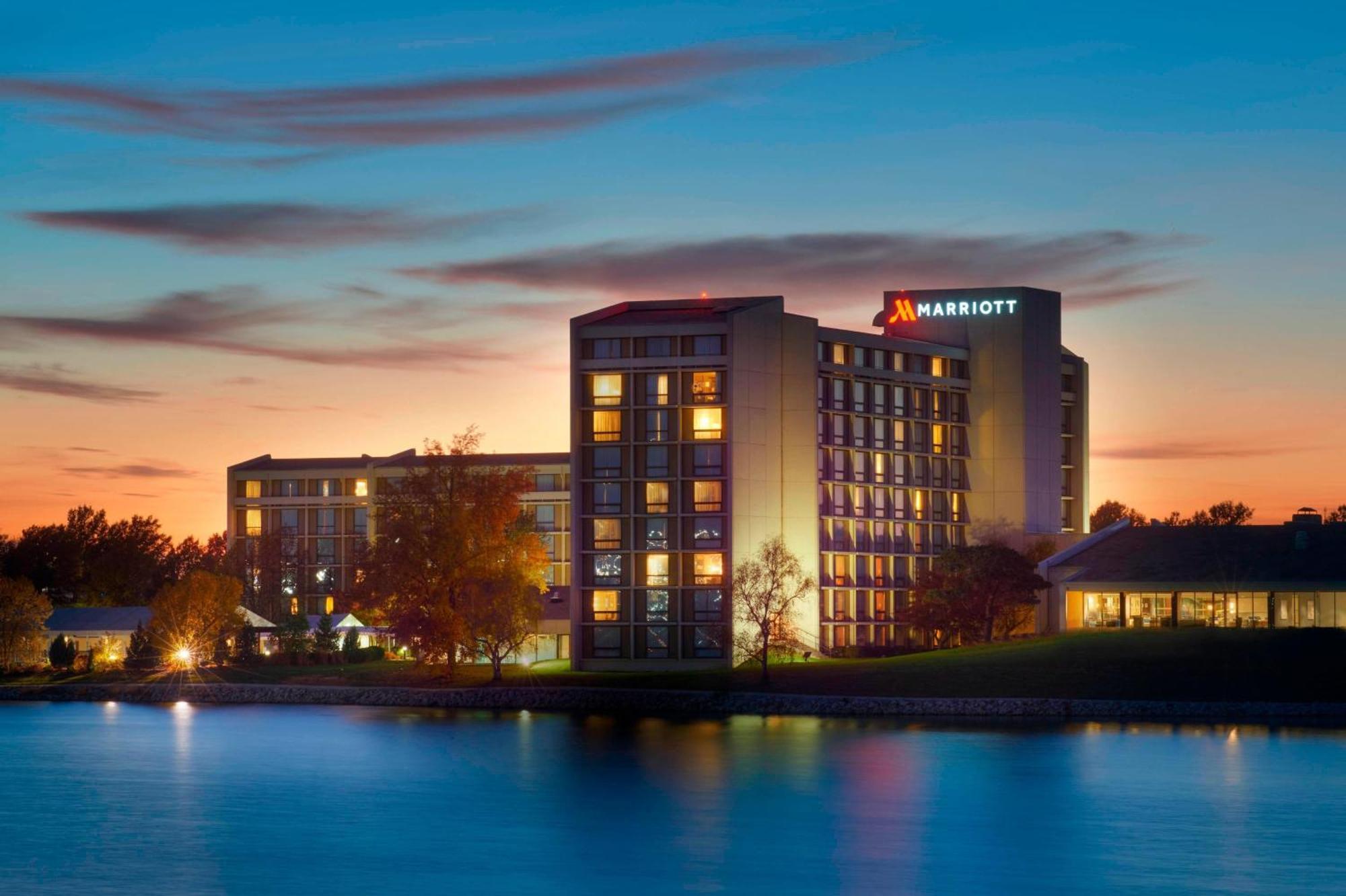 Kansas City Airport Marriott Esterno foto